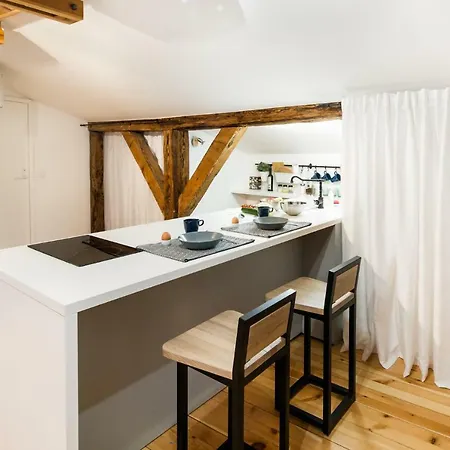 Cozy Mansard Old Town Aptartment, Ac *