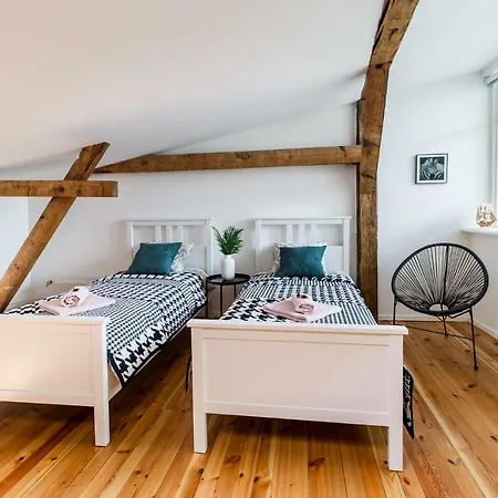 Cozy Mansard Old Town Aptartment, Ac *