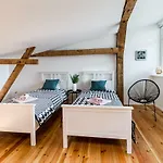 Cozy Mansard Old Town Aptartment, Ac *