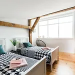 Cozy Mansard Old Town Aptartment, Ac * ريغا