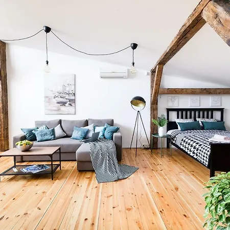 Cozy Mansard Old Town Aptartment, Ac Рига