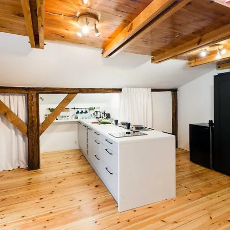 公寓 Cozy Mansard Old Town Aptartment, Ac *