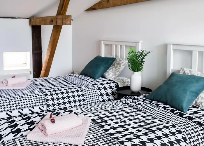 Apartment Cozy Mansard Old Town Aptartment, Ac *