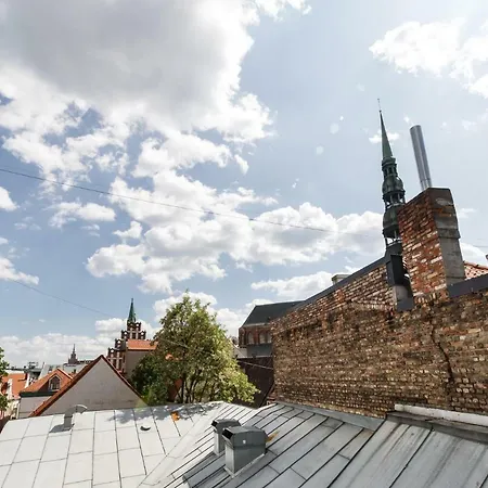 Apartamento Cozy Mansard Old Town Aptartment, Ac